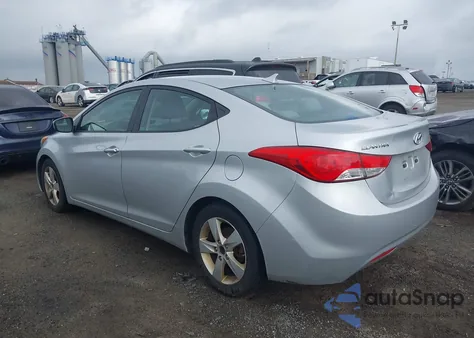 2013 Hyundai Elantra Gls z USA, uszkodzony, nr VIN 5NPDH4AE5DH261077